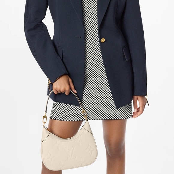 LV Bagatelle Bag - Picture 4 of 5